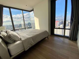 2 bed Condo in Ashton Silom Suriyawong Sub District C019817