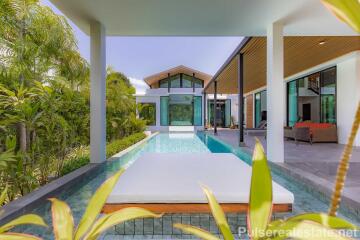 4-Bedroom Gallery Loft Villa for Sale in Baan Varij, Naiharn, Phuket