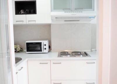 2-BR Condo at Lumpini Suite Sukhumvit 41 near BTS Phrom Phong