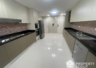 3-BR Apt. near MRT Sukhumvit