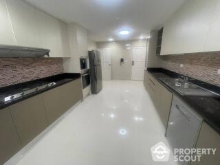 3-BR Apt. near MRT Sukhumvit