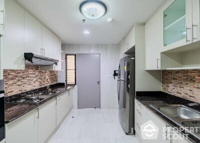 3-BR Apt. near MRT Sukhumvit