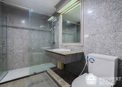 3-BR Apt. near MRT Sukhumvit