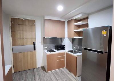 2 bed Condo in Whizdom The Exclusive Phrakhanong District C021001