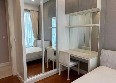 2 bed Condo in Q Langsuan Lumphini Sub District C020998