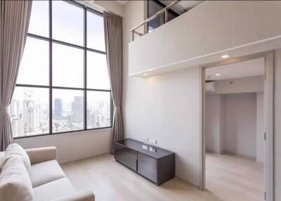 1 bed Duplex in Knightsbridge Prime Sathorn Thungmahamek Sub District D020995