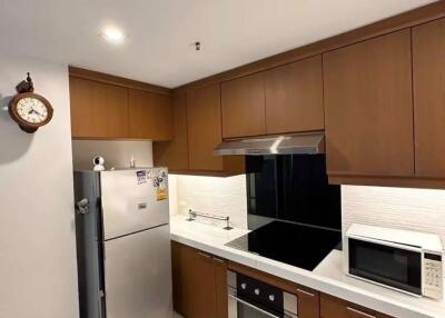 1 bed Condo in Silom Park View Bang Rak District C020988