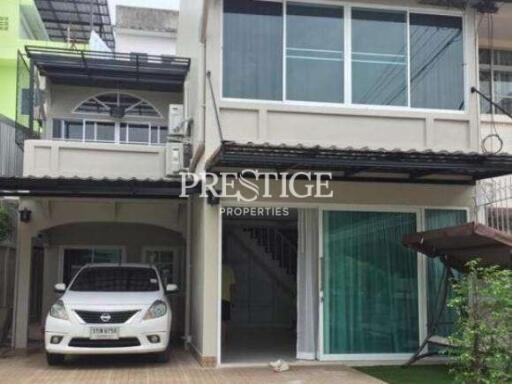 Private House – 4 Bed 3 Bath in Naklua PC2908