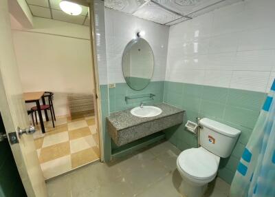 32 ตรม., 1 ห้องนอน, 1 ห้องน้ำ คอนโด ราคา ฿ 7,000/เดือน