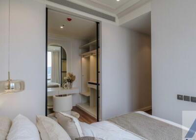 modern bedroom with en-suite closet