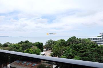 คอนโดนี้มี 1 ห้องนอน  อยู่ในโครงการ คอนโดมิเนียมชื่อ Andromeda Condominium Pattaya 