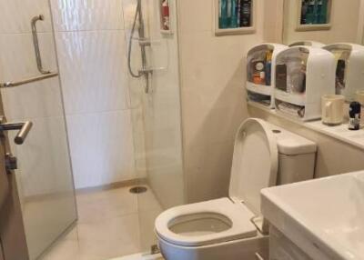 2-BR Condo at Life Asoke - Rama 9 near MRT Phra Ram 9