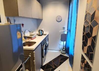 2-BR Condo at Life Asoke - Rama 9 near MRT Phra Ram 9