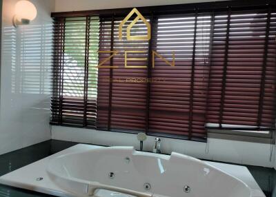 Private 3 Bedroom Luxury Pool Villa in Chalong for Rent