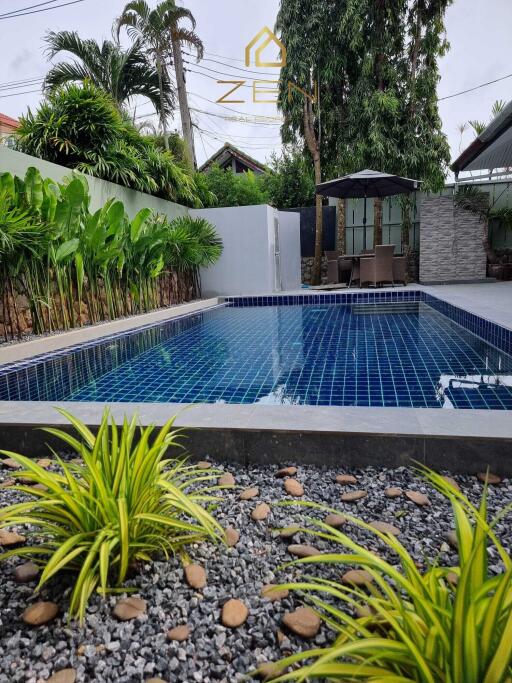 Luxury 4 Bedroom Private Pool Villa in Rawai for Rent