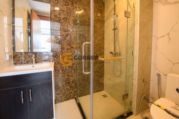 2 bedroom Condo in Arcadia Beach Resort Pattaya