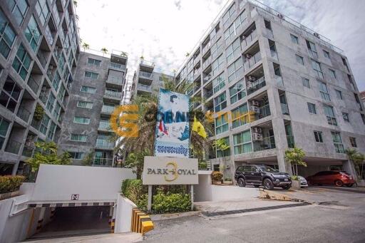 คอนโดนี้ มีห้องนอน 1 ห้องนอน  อยู่ในโครงการ คอนโดมิเนียมชื่อ Park Royal 3 