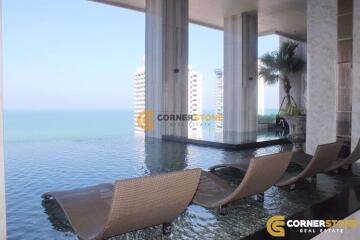 คอนโดนี้มี ห้องสตูดิโอ้  อยู่ในโครงการ คอนโดมิเนียมชื่อ The Riviera Wong Amat Beach 