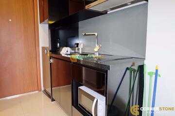 Studio Condo in Club Royal Wongamat