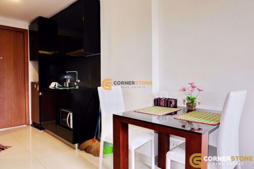 Studio Condo in Club Royal Wongamat