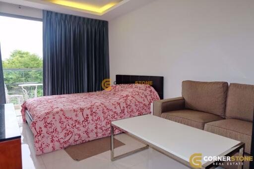 Studio Condo in Club Royal Wongamat