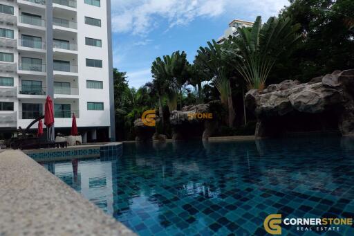 Studio Condo in Club Royal Wongamat