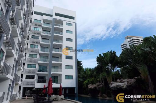 Studio Condo in Club Royal Wongamat