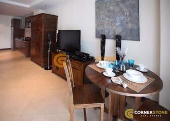 คอนโดนี้มี ห้องสตูดิโอ้  อยู่ในโครงการ คอนโดมิเนียมชื่อ The Residence Jomtien Beach 