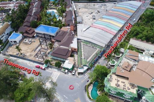 Aerial view of Thawewong Rd and Prachanukroh Rd neighborhood