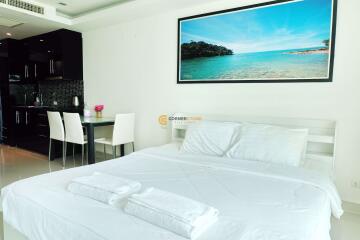 คอนโดนี้มี ห้องสตูดิโอ้  อยู่ในโครงการ คอนโดมิเนียมชื่อ Cosy Beach View 