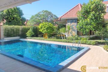 4 bedroom House in Pattaya Hill 2 East Pattaya