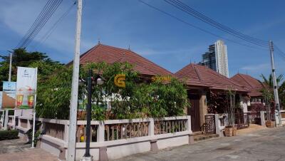 4 bedroom House in Le Beach Bang Saray