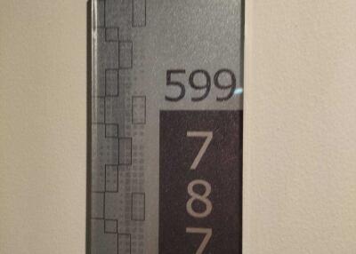 building floor numbers 599 and 787