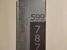 building floor numbers 599 and 787