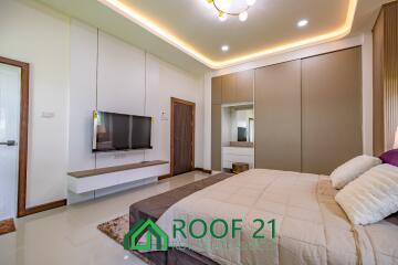 Modern Pool Villa - 1,644 Sq.m., 2 Houses on 1 Land Plot, 6 Bedrooms, Premium Quality Materials