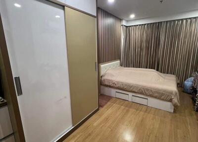 3 Bedroom Condo for Sale in Supalai Wellington, Huai Khwang, Bangkok