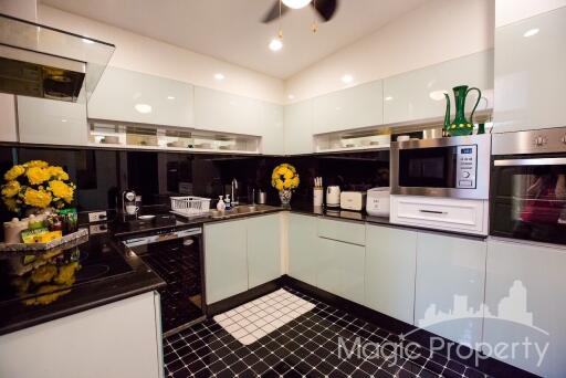 3 Bedroom Townhouse For Sale in Crystal Ville, Lat Phrao, Bangkok