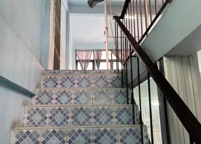 3 Floors Building For Sale in Sukhumvit 69, Phra Khanong Nuea, Watthana, Bangkok