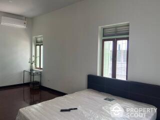 3-BR House near BTS Surasak