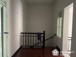 3-BR House near BTS Surasak