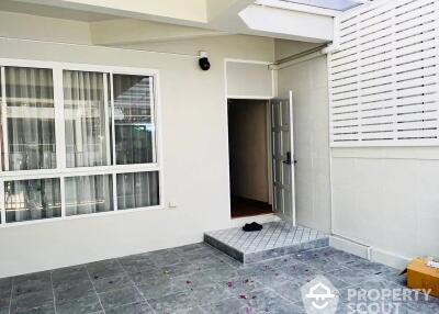 2-BR House near BTS Udom Suk