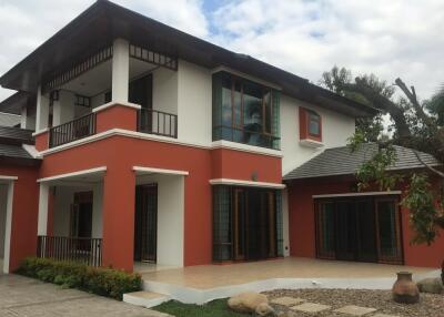 Large 4 Bedroom with Private Pool in Green Valley Mae Rim