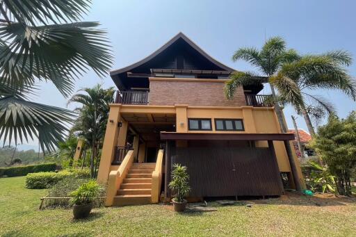 5 Bedroom Lanna Home in Pavana Development Mae Rim