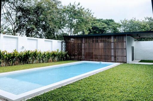 Modern 4 Bedroom House with Pool in Doi Saket