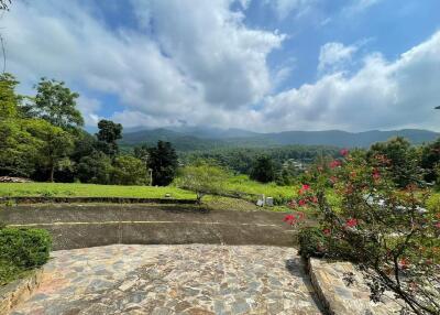 3 Bedroom with Mountain Views in Hang Dong