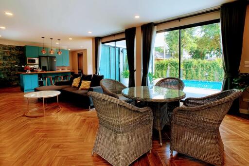 6 Bedroom Pool Villa in San Sai near Central Festival