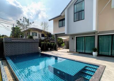 6 Bedroom Pool Villa in San Sai near Central Festival