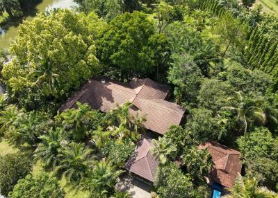 Luxury Garden Compound in Northern Mae Rim