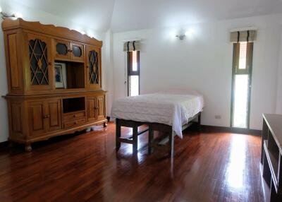 2 Bedroom with Guest House in San Pa Tong