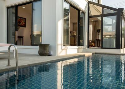 3 Bedroom Pool Villa in Saraphi